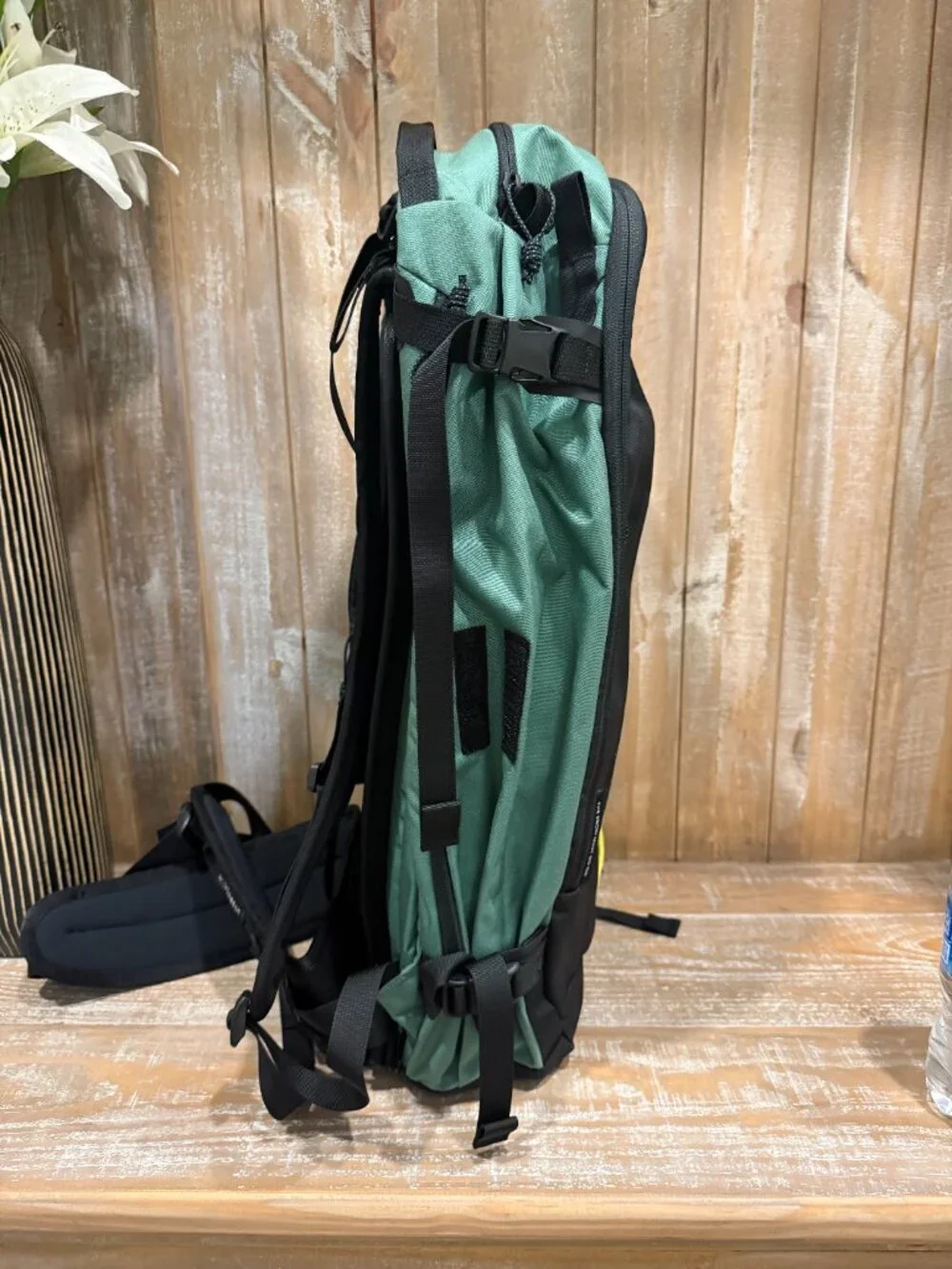 Mountain Hardwear Powabunga 32L Backpack Unisex Outdoor Gorpcore Green NWT